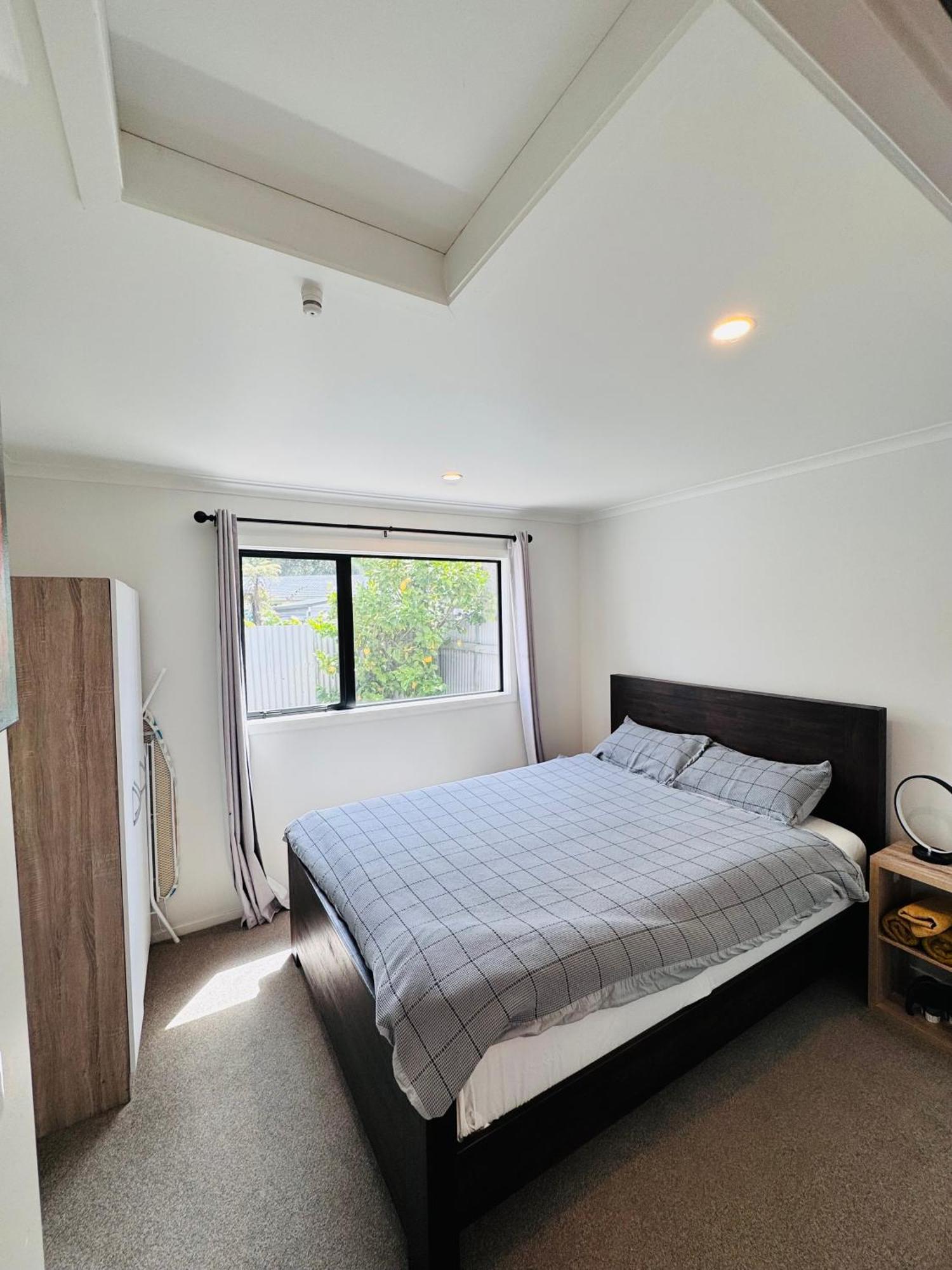 Modern 1 Bedroom Guest House Ъпър Хът Екстериор снимка